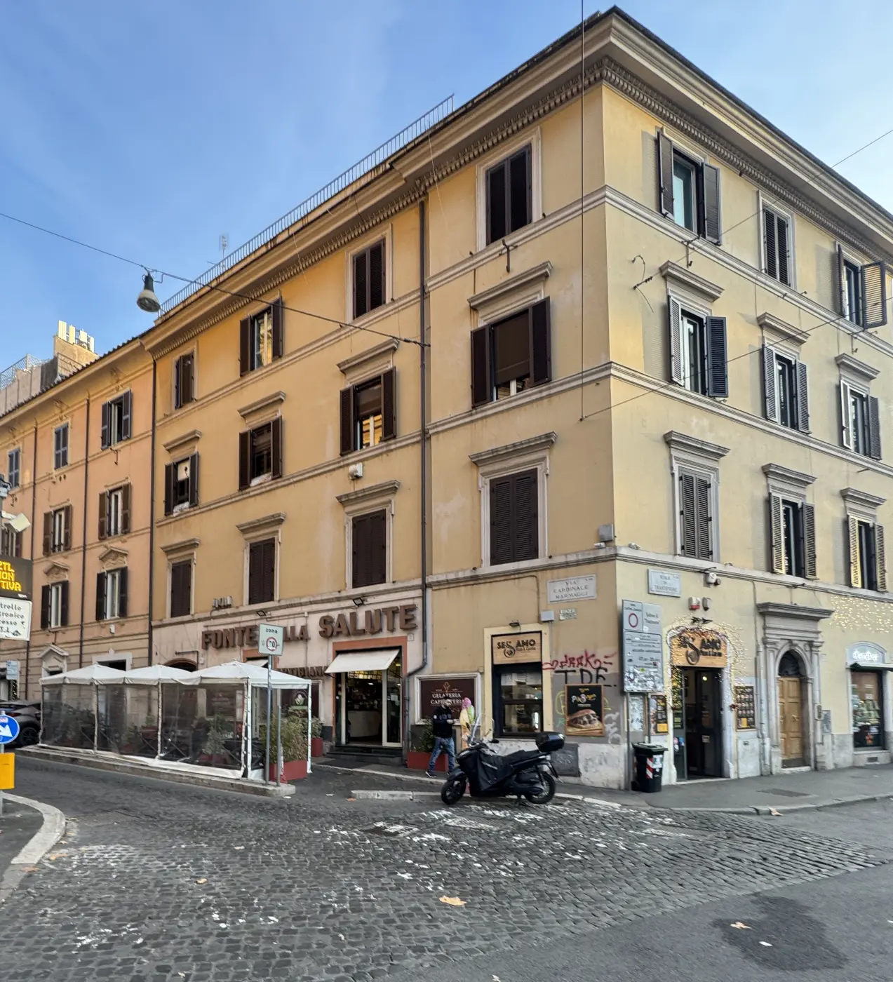 Palazzo storico a Roma